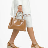 شنطة جلد ناعم بمقبض وحمالة كتف لون بني - 7