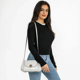 شنطة كتف جلد ناعم بحزام قابل للتعديل لون ابيض - 10