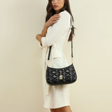 شنطة كتف جلد طبيعي بحزام قابل للتعديل لون اسود - 8