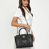 شنطة كتف مبطنة وقفل معدني دوار لون اسود - 6