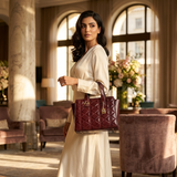 شنطة كتف جلد طبيعي بحامل لون عنابي