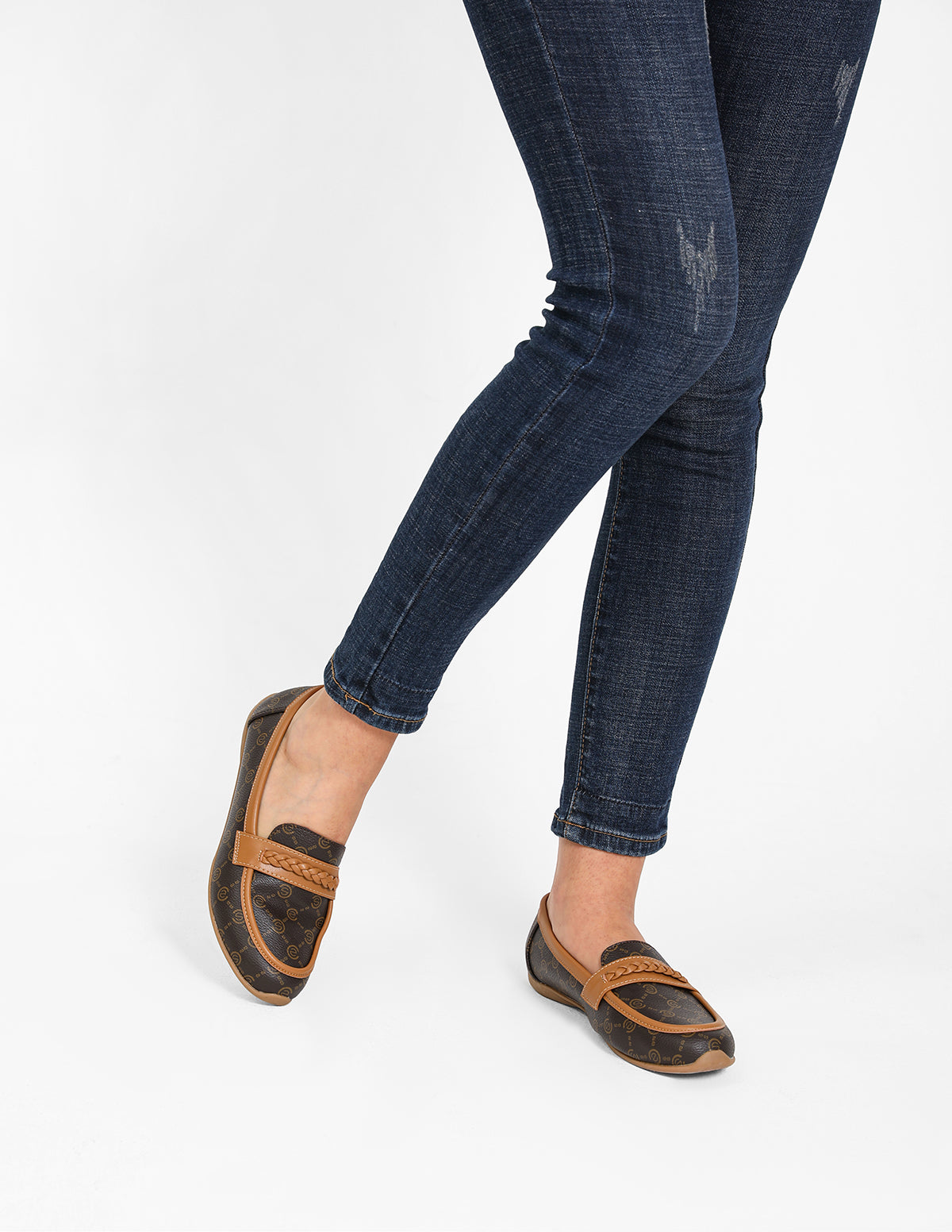 حذاء فلات سهل الإرتداء لون بني - 5