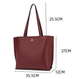Saga shoulder bag with zip closure, 35.5 cm wide, in two colors