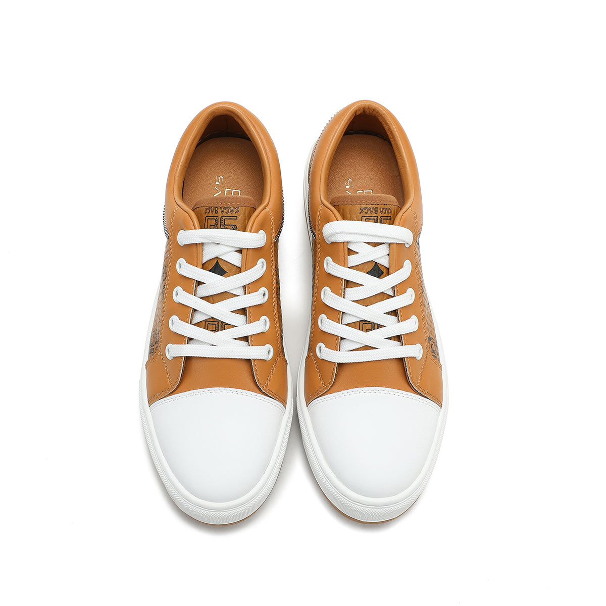 Women's Saga sneakers in luxurious leather with a bold design