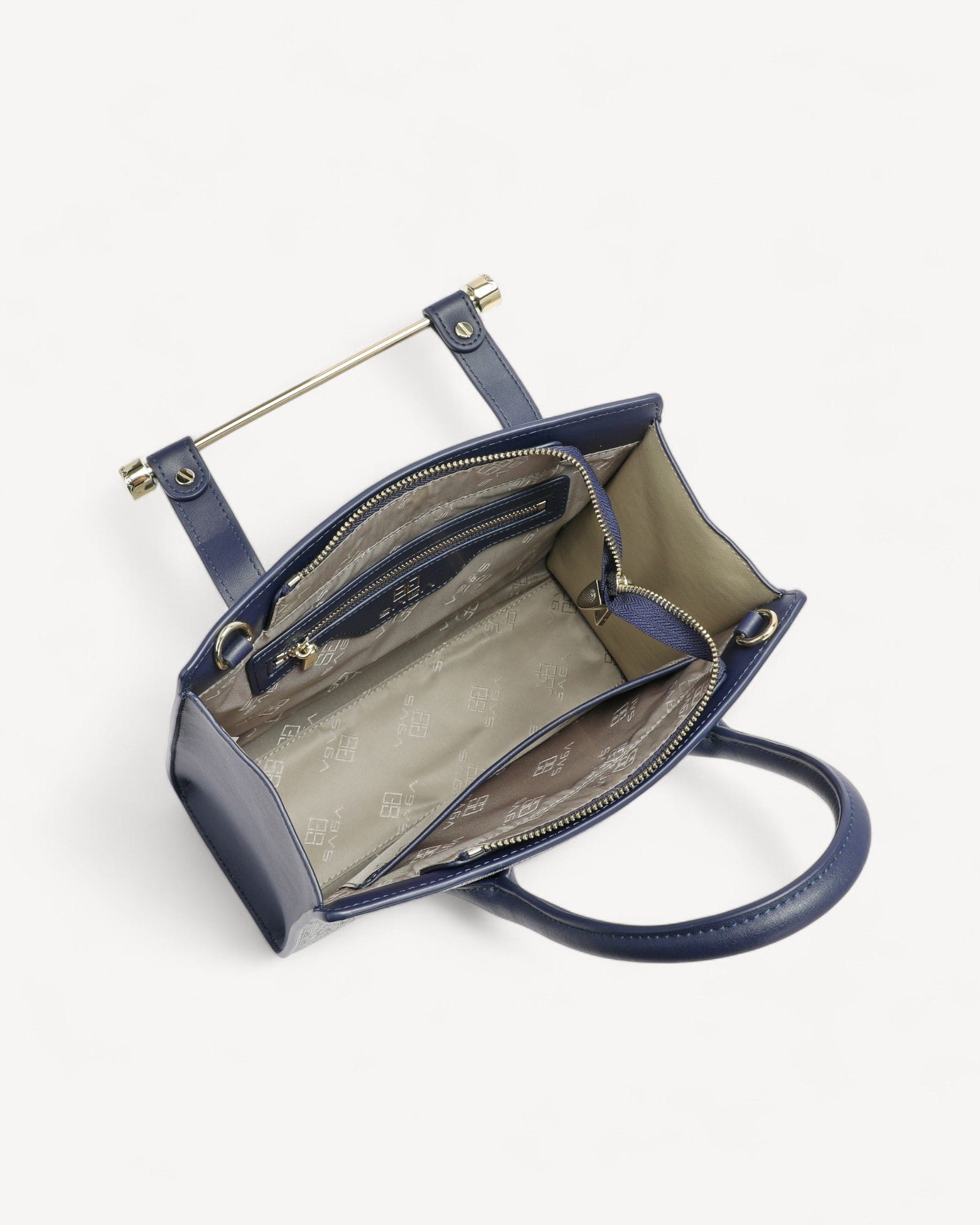 شنطة كتف بنقشة مونوغرام لون كحلي - 4