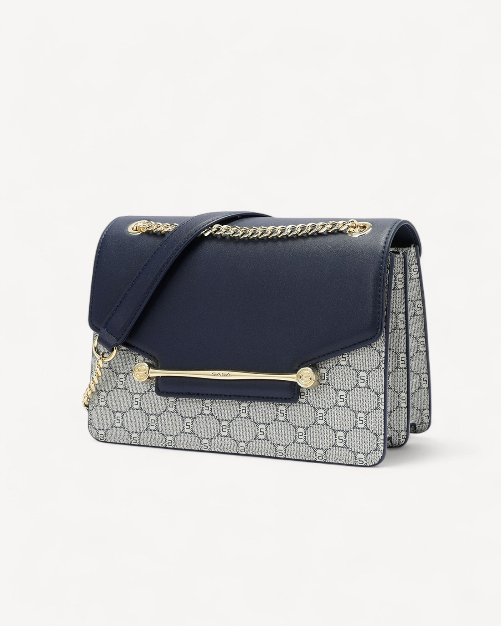 Luxury bag with elegant design in navy blue and shiny gold chain