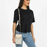 شنطة كروس بدي صغيرة بحزام ذهبي لون بيج - 7