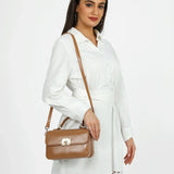 شنطة كتف جلد ناعم بحامل قابل للإزالة لون بني - 9