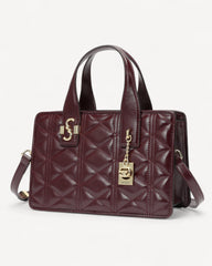 Maroon handbag and shoulder bag with gold details - classic elegance with a modern twist