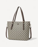 شنطة توت بمقبض علوي وحزام كتف لون بني فاتح - 1