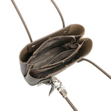 شنطة توت جلد ناعم مع وشاح لون رمادي - 4